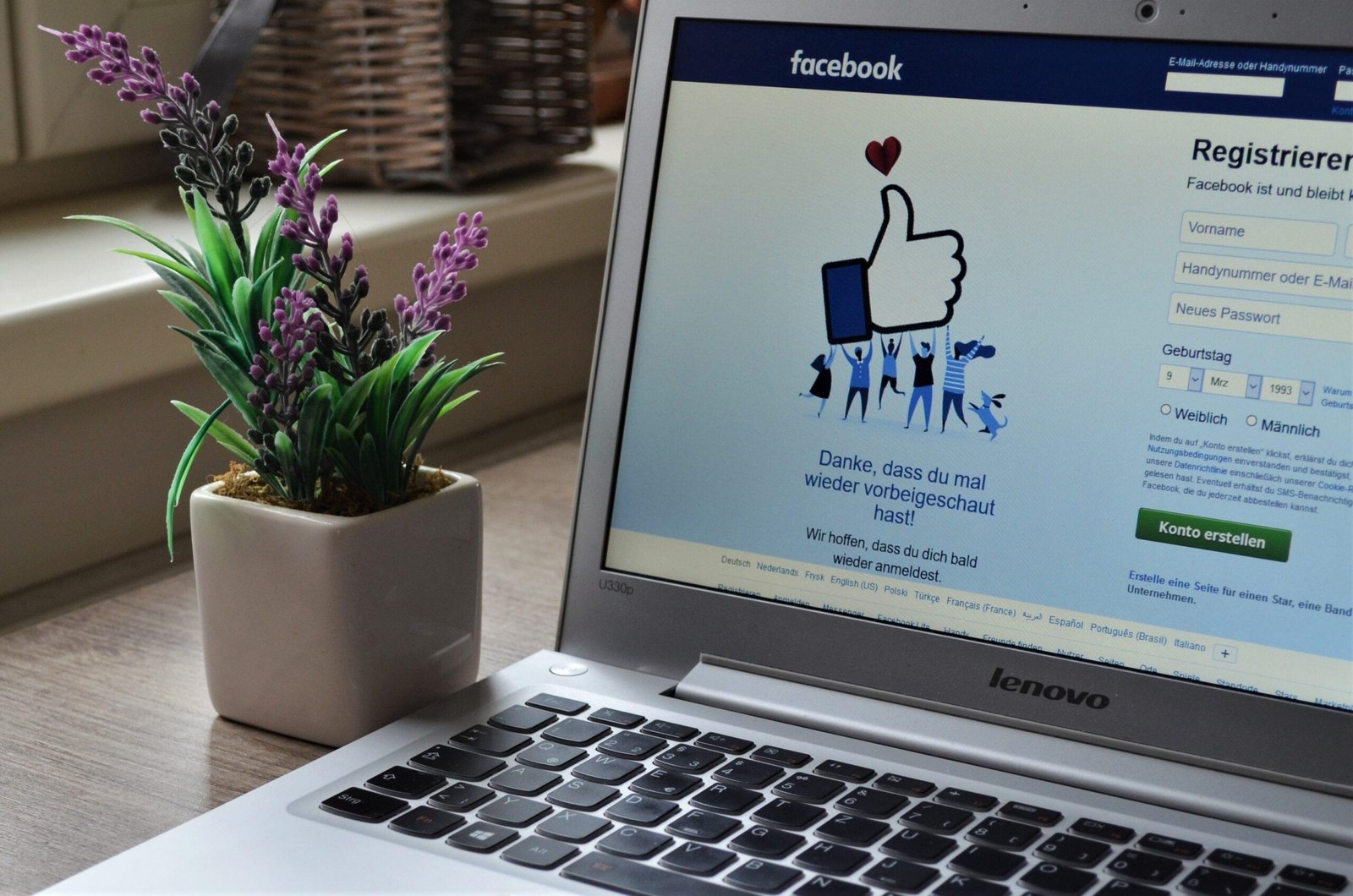 The role of social media in prompting hospitality services.
